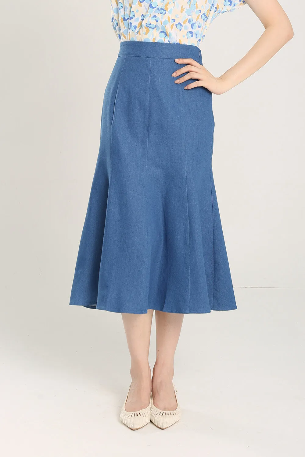 Berenice Midi Skirts in Denim